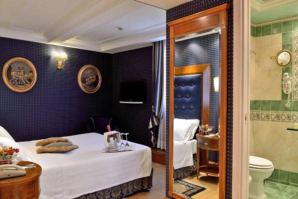 Homs Hotell 4*